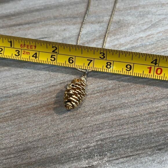 Pine Cone Gold Tone Necklace on 18” Chain Great Mom Gift - Picture 5 of 6